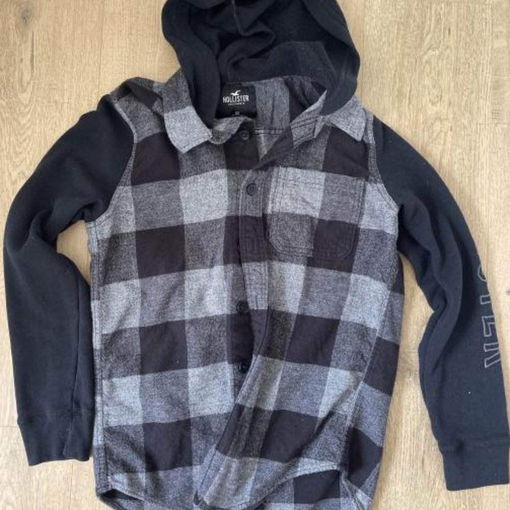 Black Hollister Hooded Flannel